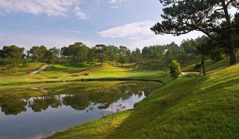 Enjoy Challenging Da Lat Golf Tour 3 days